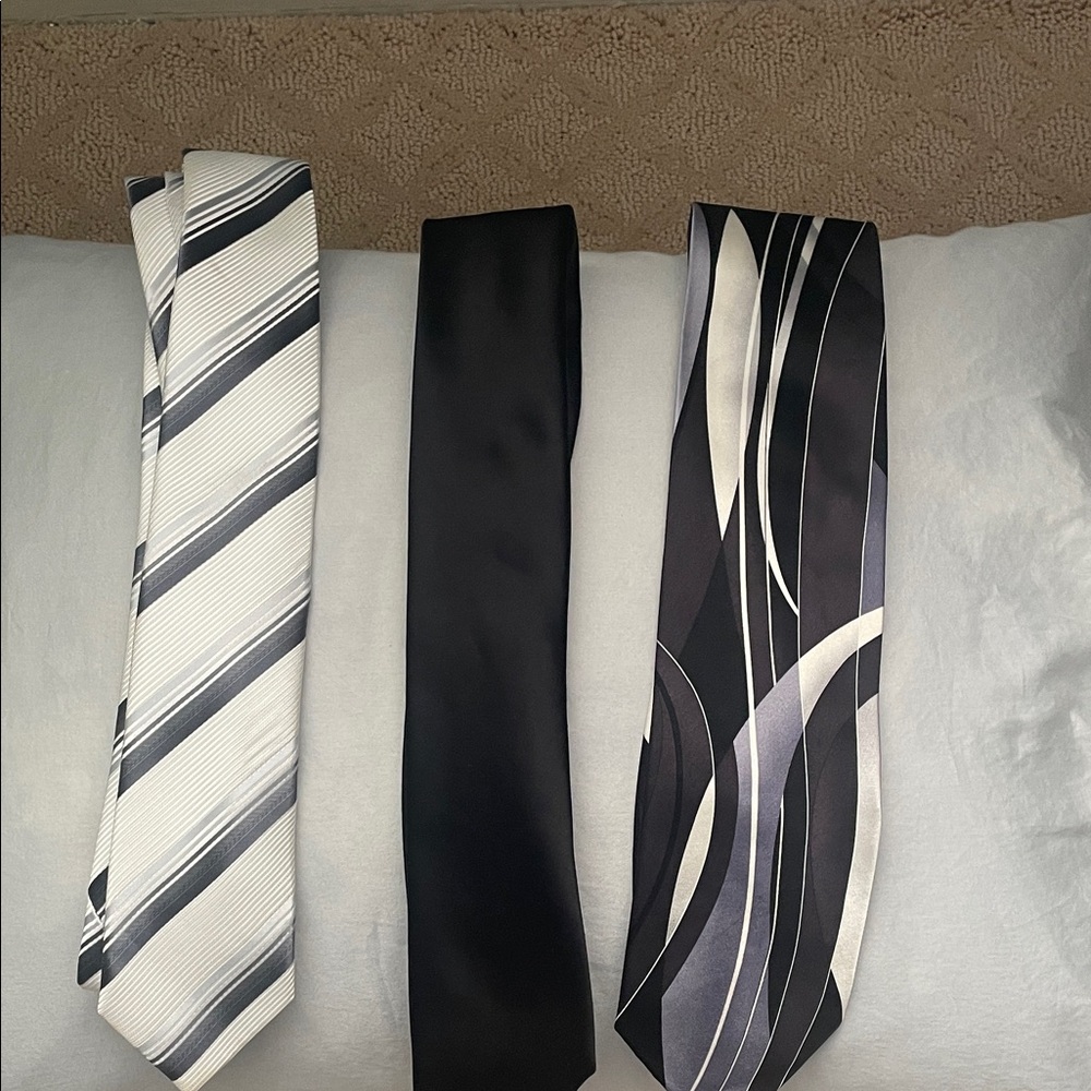 Men's Necktie Trio in Black, White & Gray 
3 pack